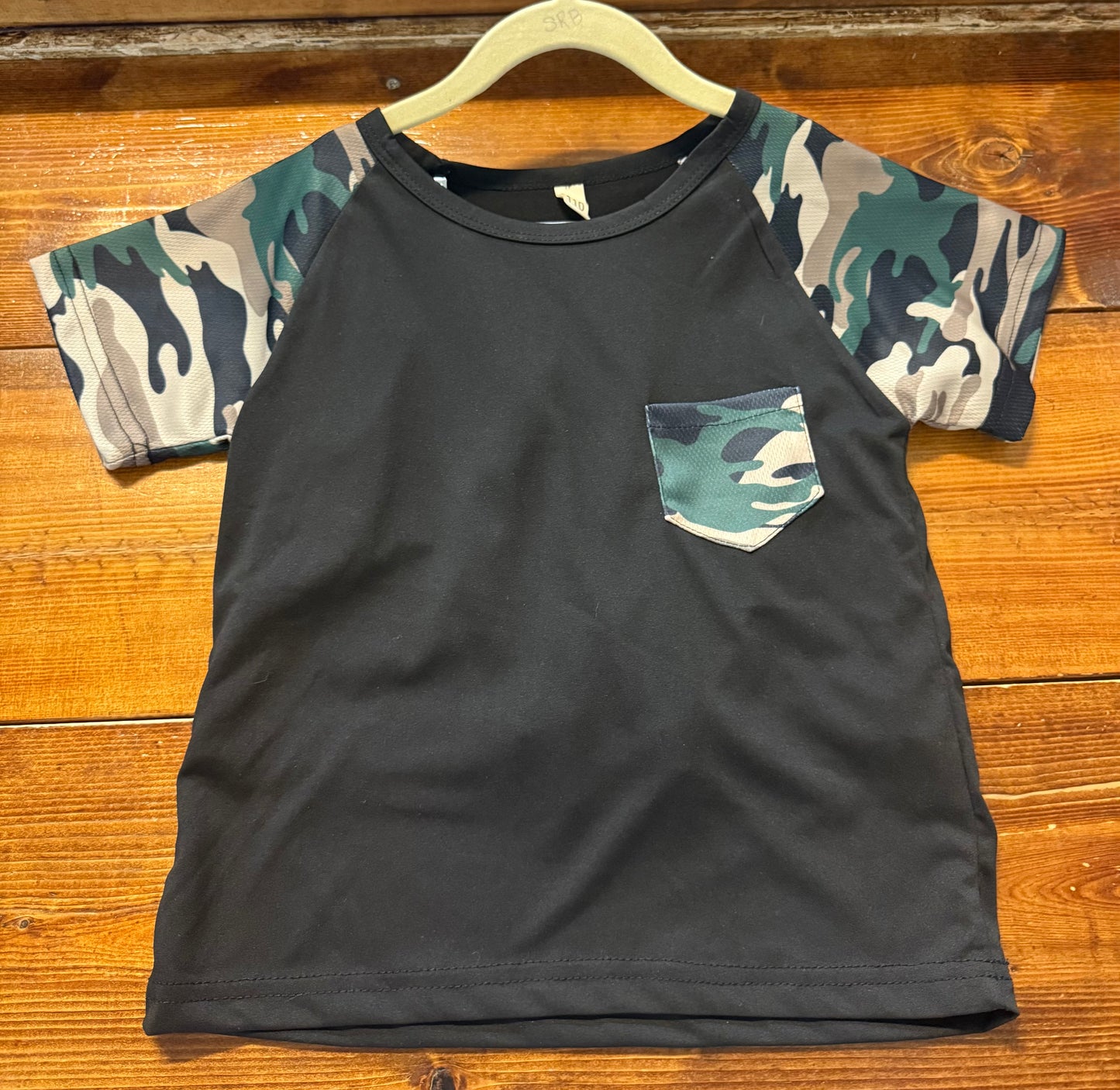 black and camo set