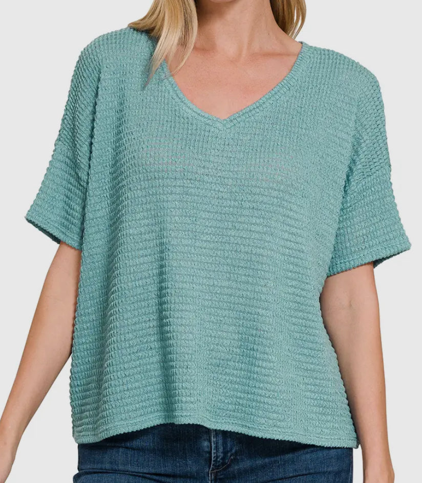 blue knitted crops tee