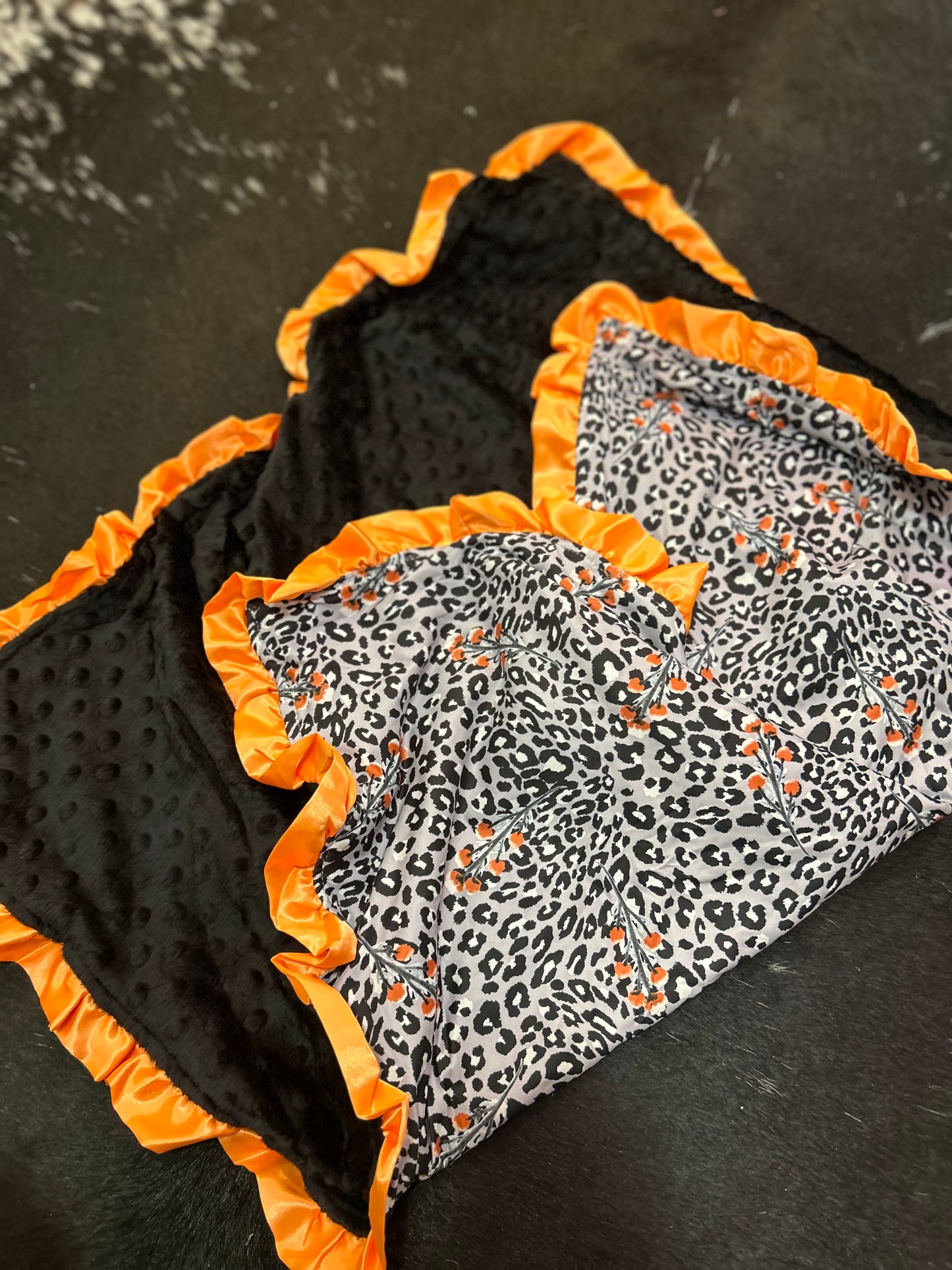 Cheetah Ruffle Edge Baby Blanket 35β x 35β