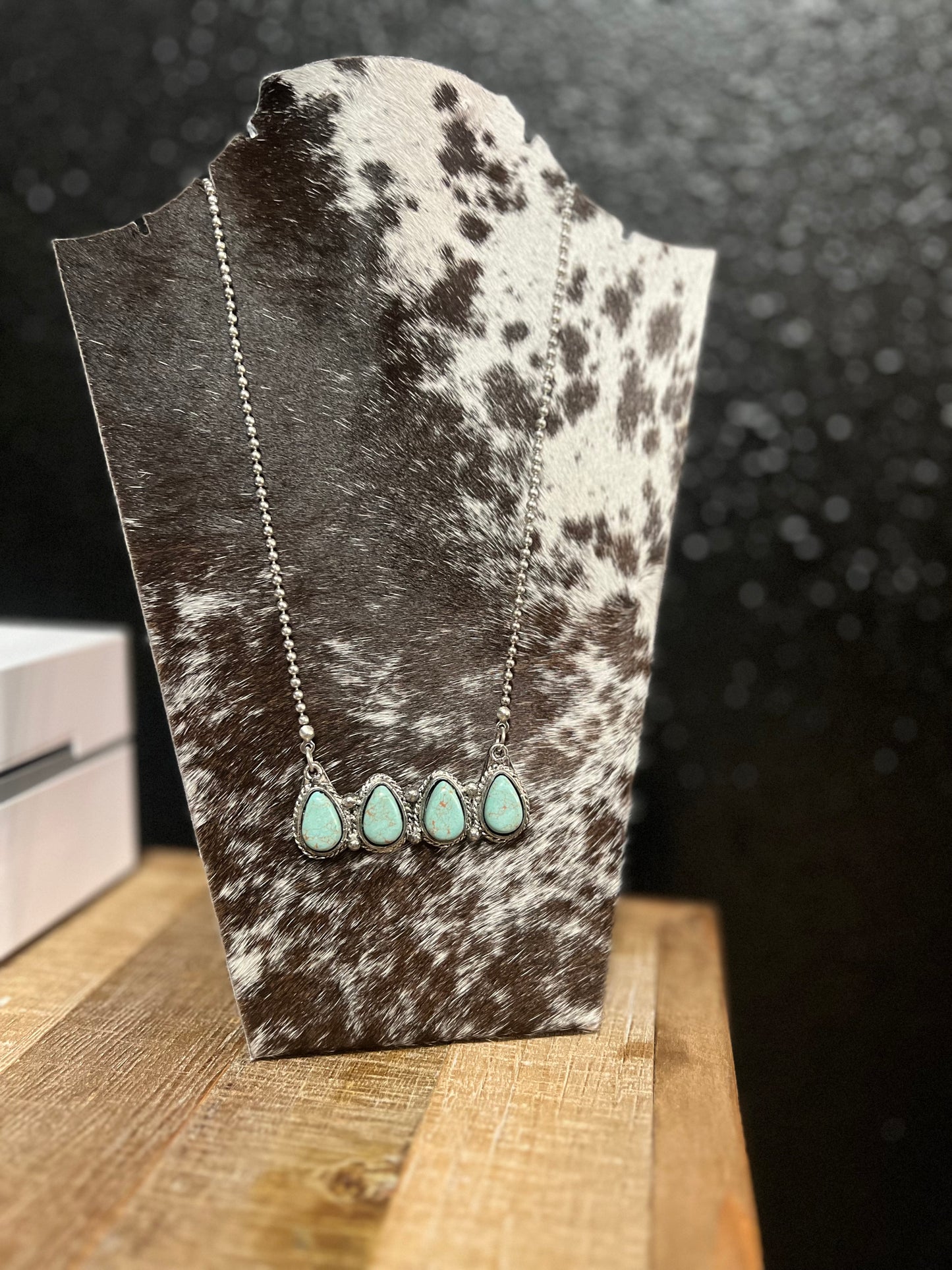 milton necklace