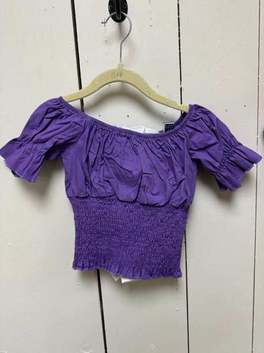 purple shirt w white shorts