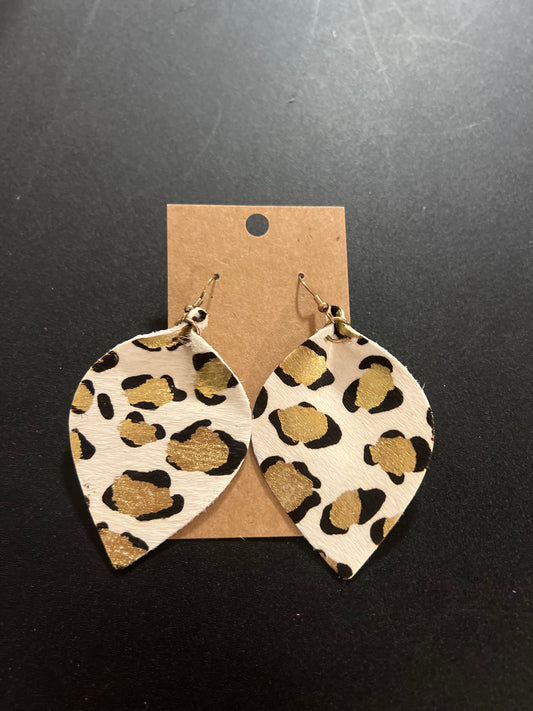 Leopard teardrop earring