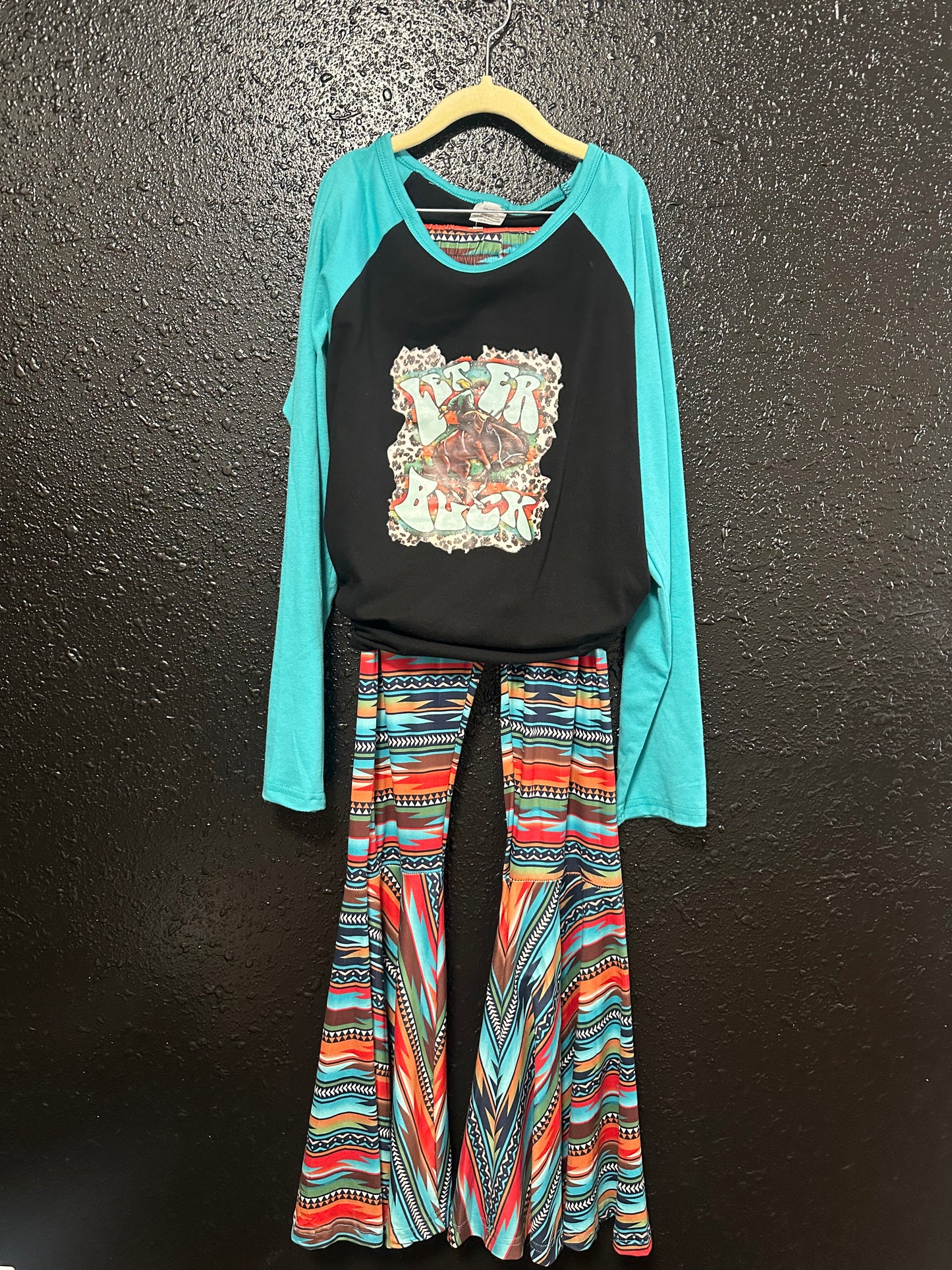 Let Her Buck Aztec Bellset
